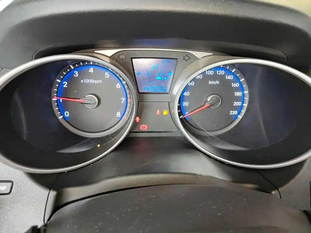 Hyundai ix35 2014 — фото 12