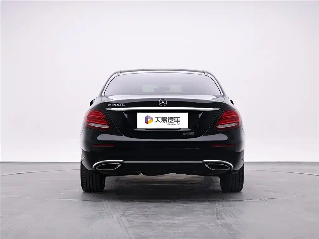 Mercedes-Benz E-Class 2019 — фото 4