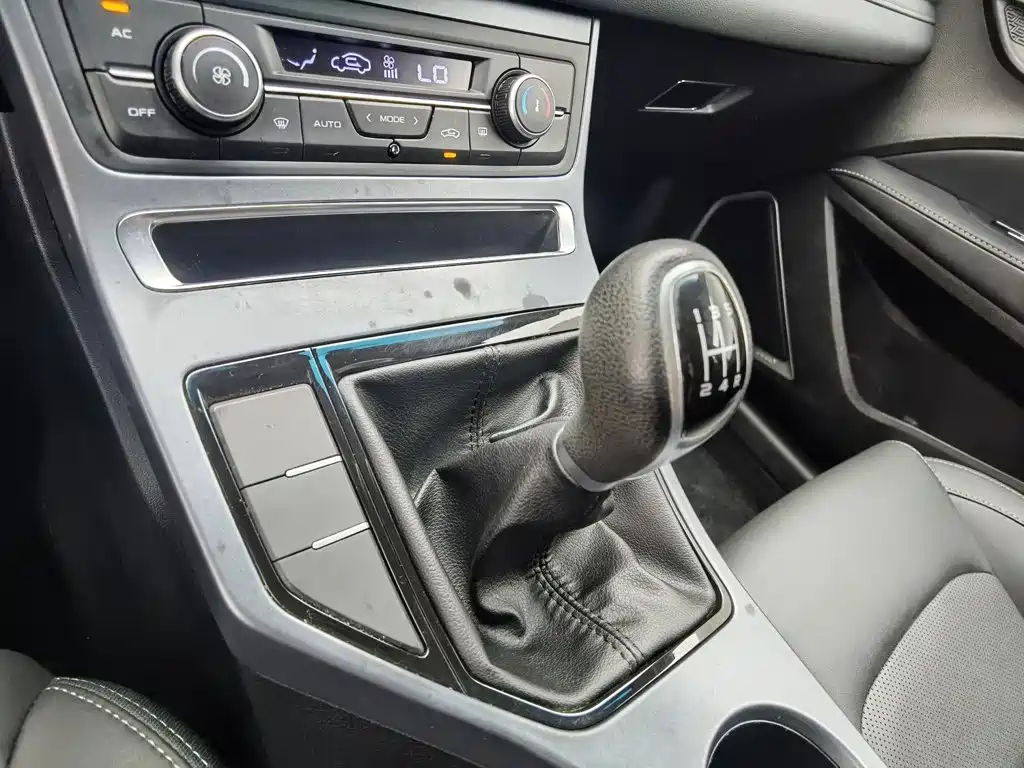 Geely Emgrand 2019 — фото 13