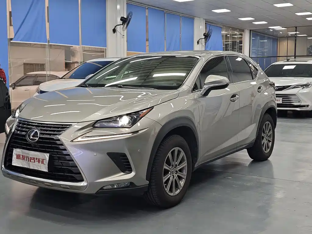 Lexus NX 2021