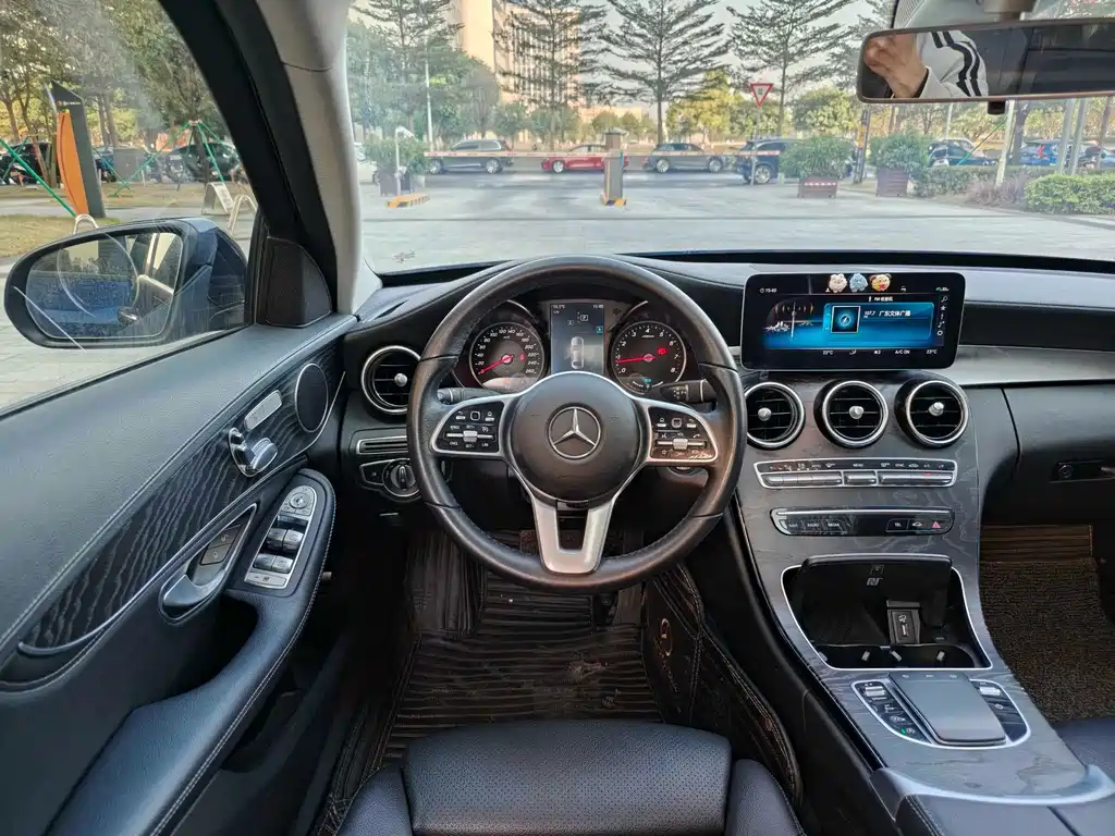 Mercedes-Benz C-Class 2019 — фото 13