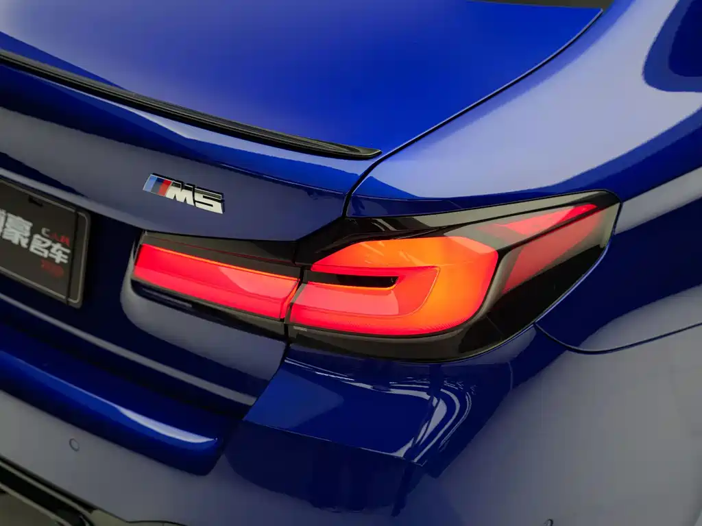 BMW M5 2021 — фото 11