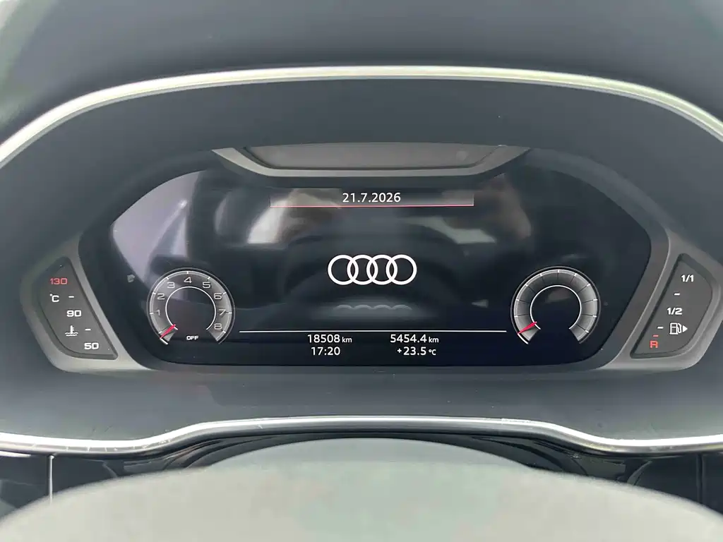 Audi Q3 2022 — фото 18