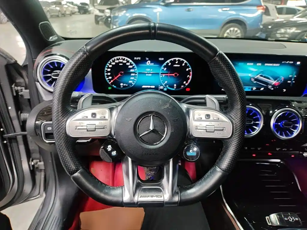Mercedes-Benz A-Class AMG 2021 — фото 11