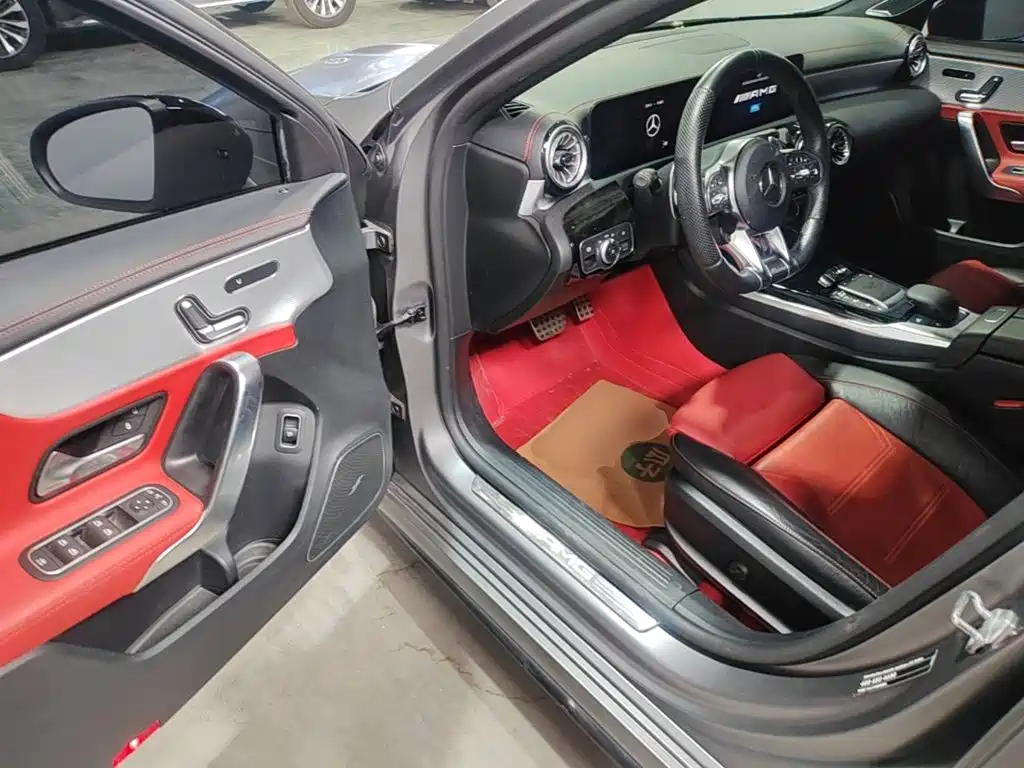 Mercedes-Benz A-Class AMG 2021 — фото 16