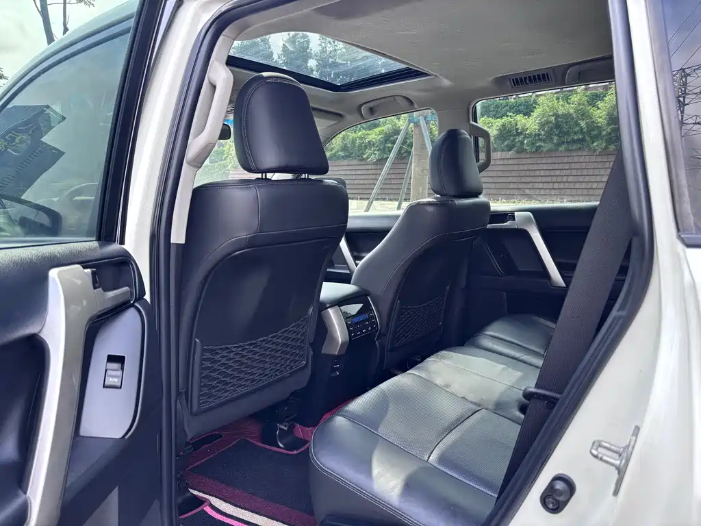 Toyota Prado 2018 — фото 5
