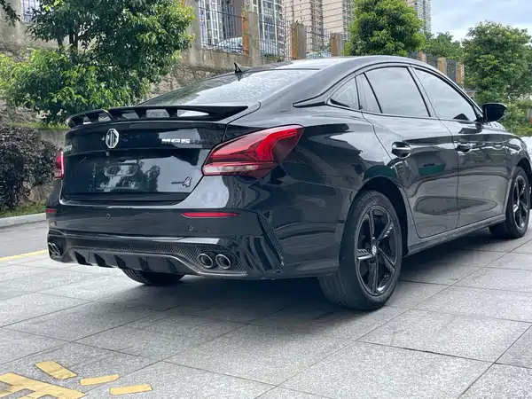 MG MG5 Scorpio 2022