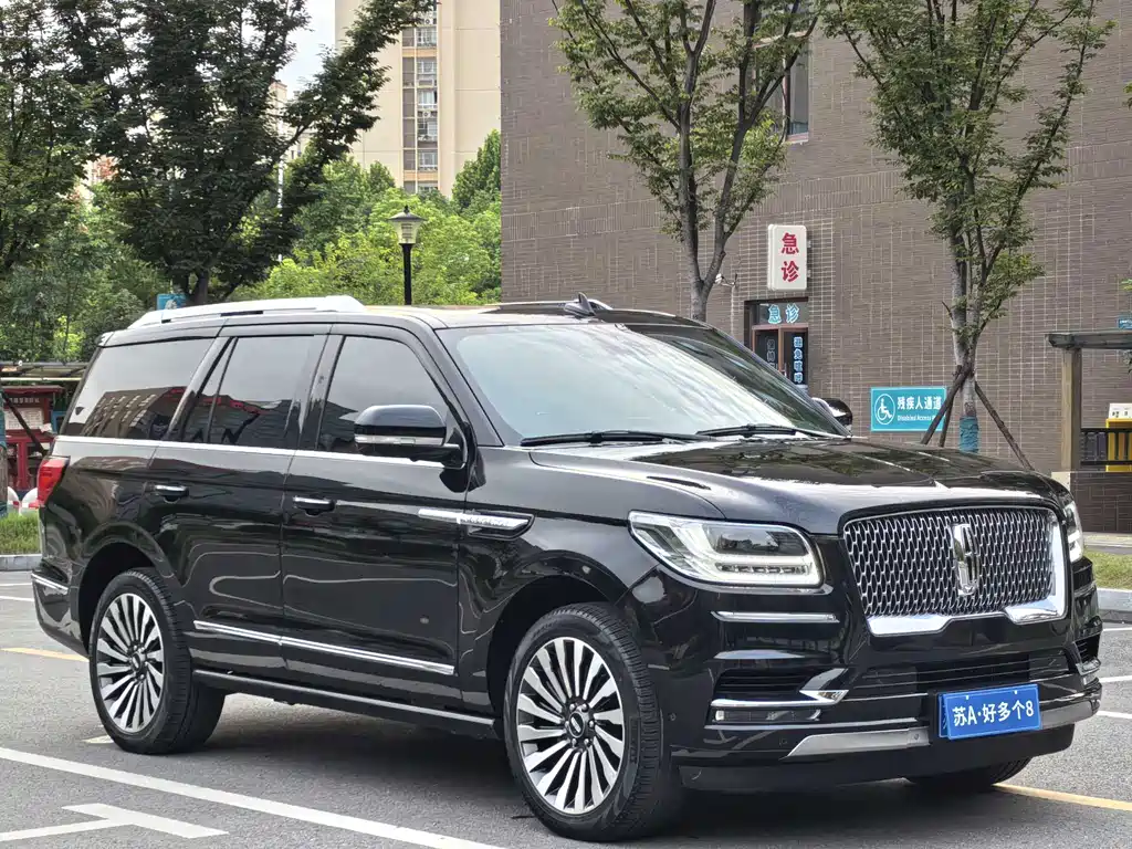 Lincoln Navigator 2023 — фото 3