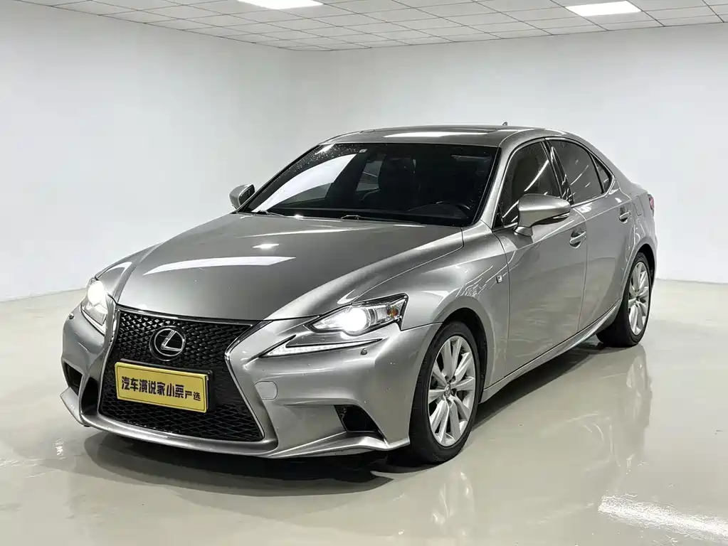 Lexus IS 2016
