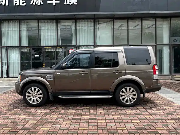 Land Rover Discovery 2013