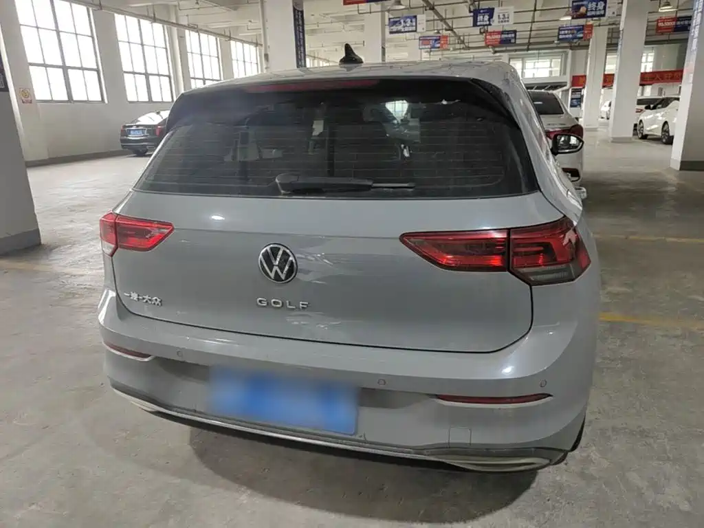 Volkswagen Golf 2023