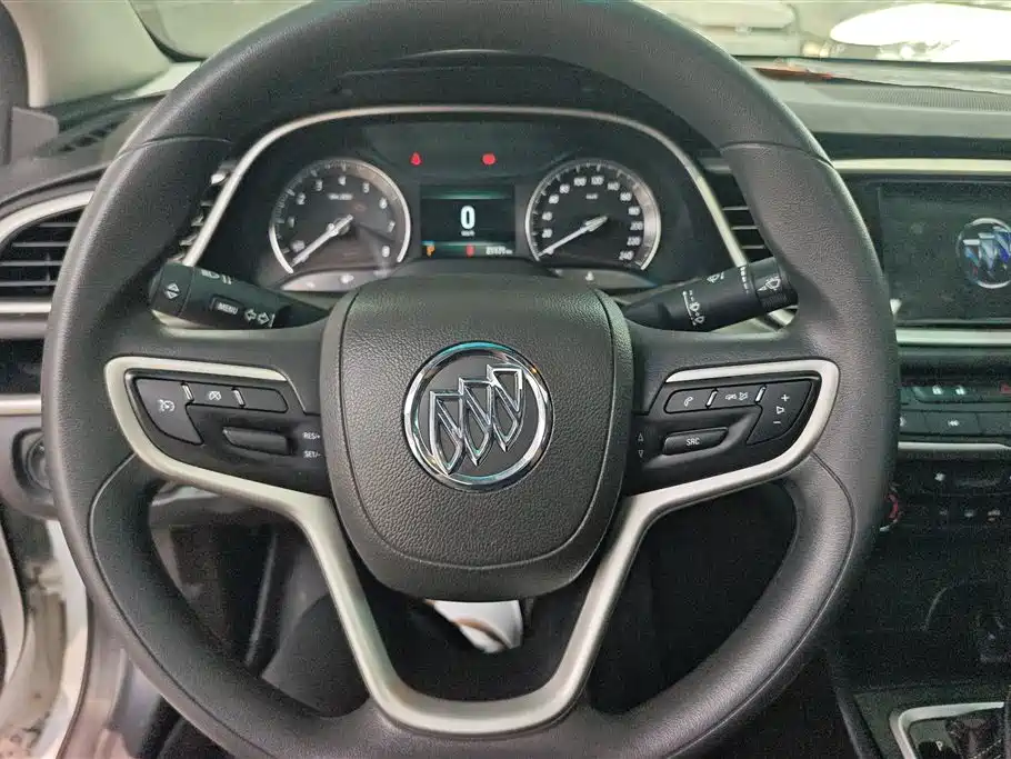 Buick Excelle 2022 — фото 15