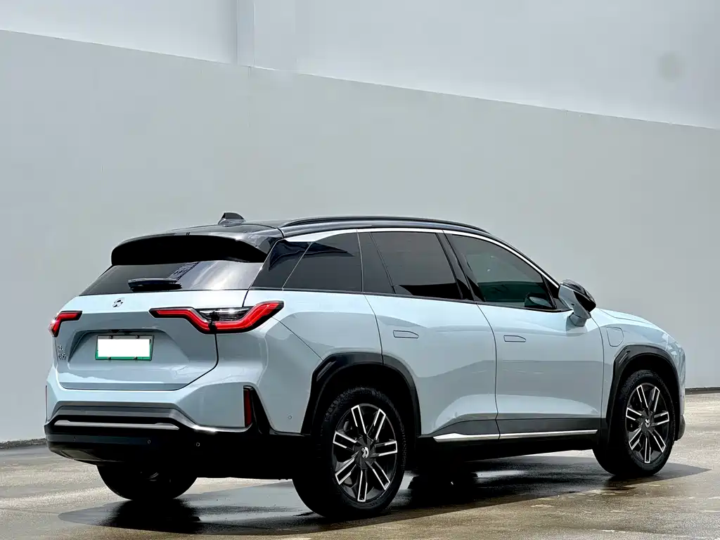 NIO ES6 2021