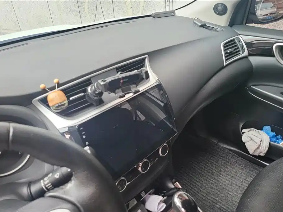 Nissan Sylphy 2018 — фото 13