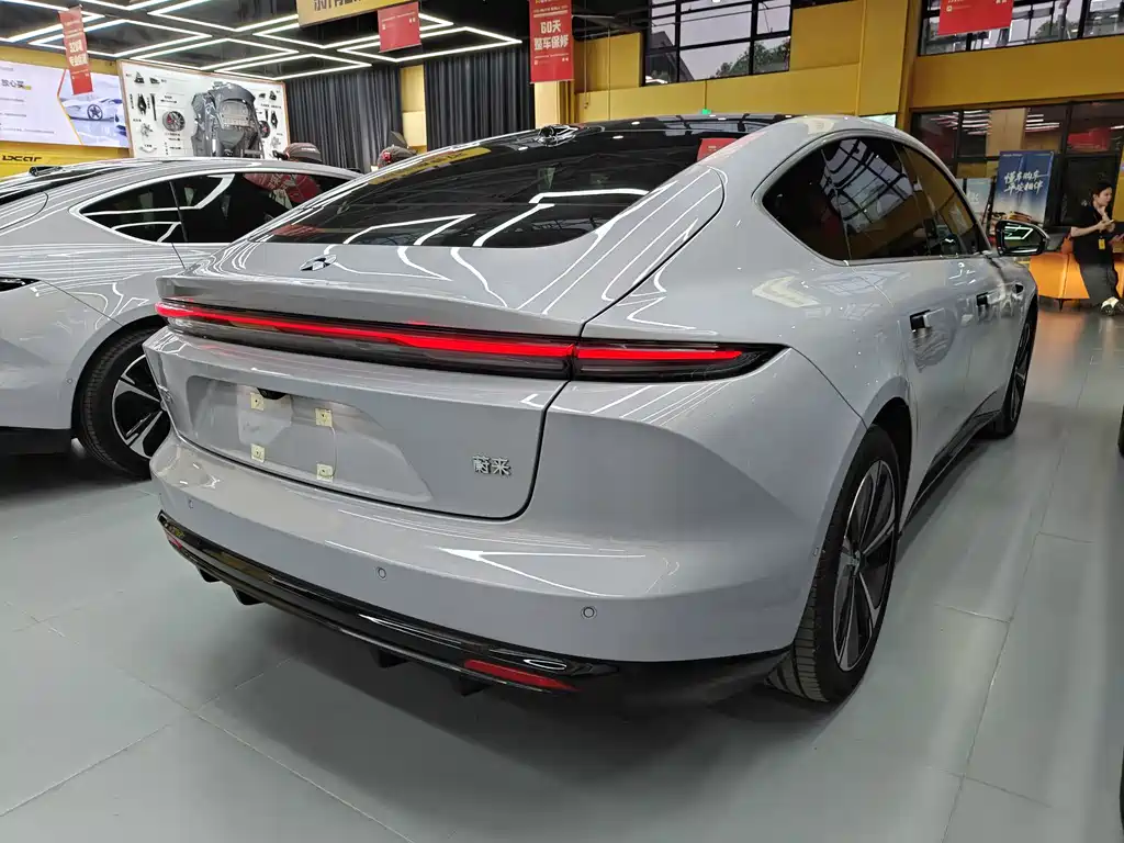 NIO ET5 2025
