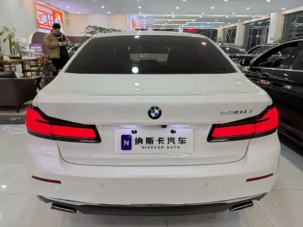BMW 5 Series 2021