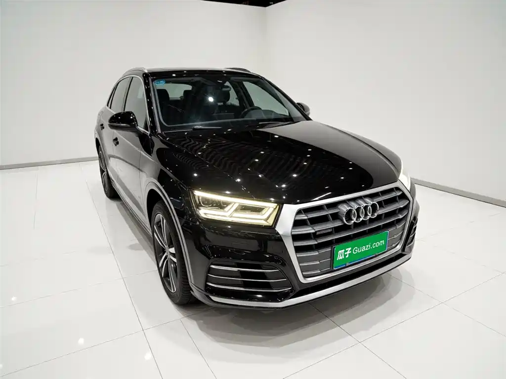 Audi Q5L 2020 — фото 4