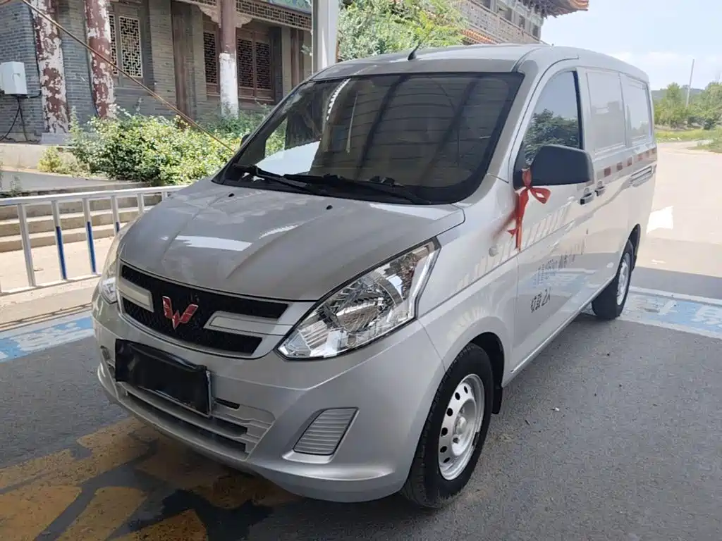 Wuling Rongguang V 2020 — фото 1