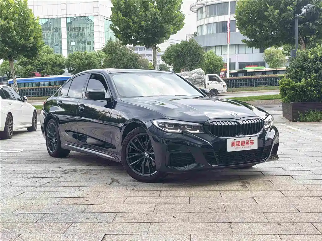 BMW 3 Series 2021