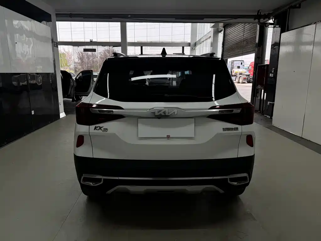 Kia KX3 2022 — фото 4