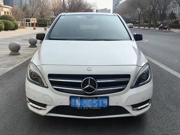 Mercedes-Benz B-Class 2012