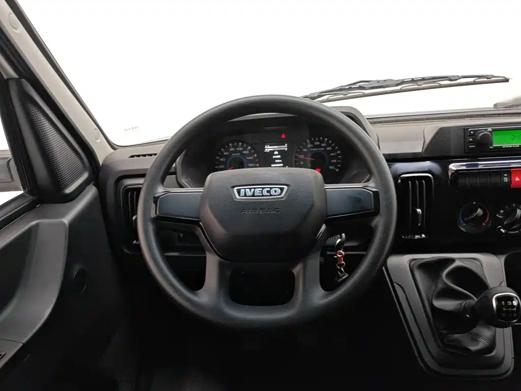Iveco Proud 2024 — фото 14