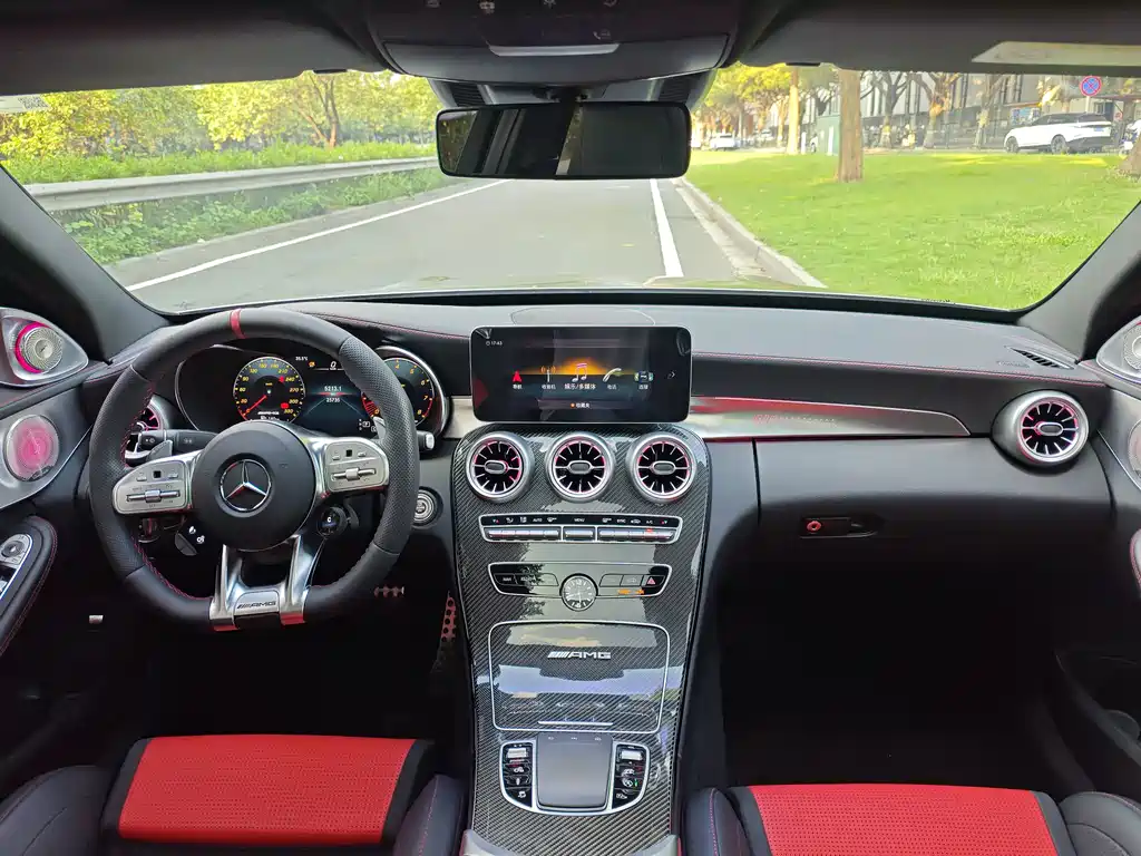 Mercedes-Benz C-Class AMG 2022 — фото 11