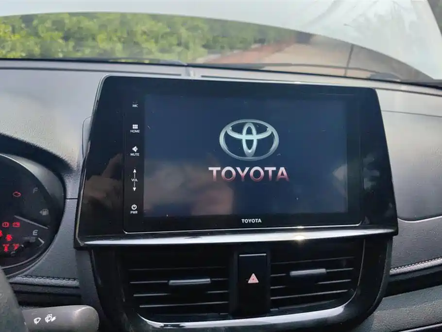 Toyota Vios 2023 — фото 13