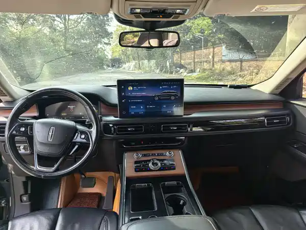 Lincoln Aviator 2021