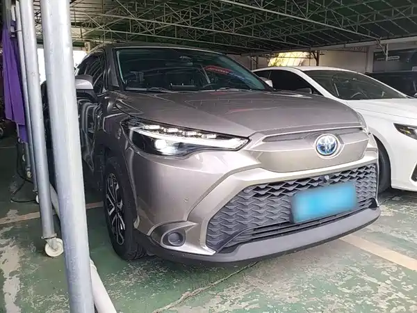 Toyota Frontlander 2024