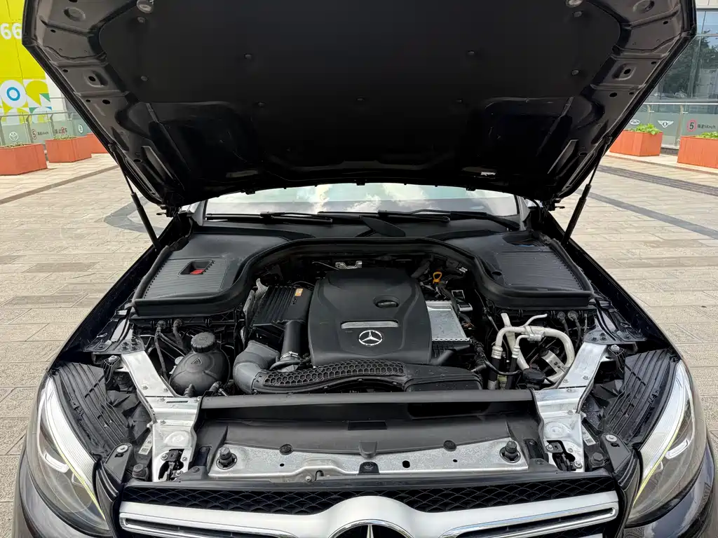 Mercedes-Benz GLC 2017 — фото 11