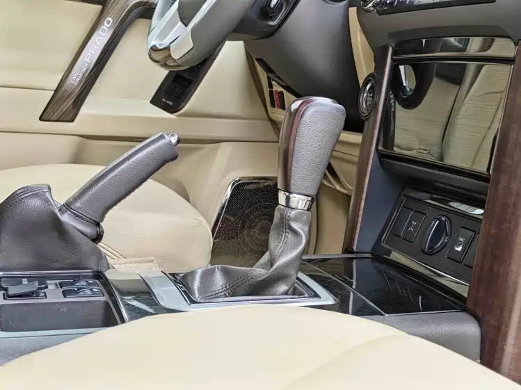 Toyota Prado 2016 — фото 14