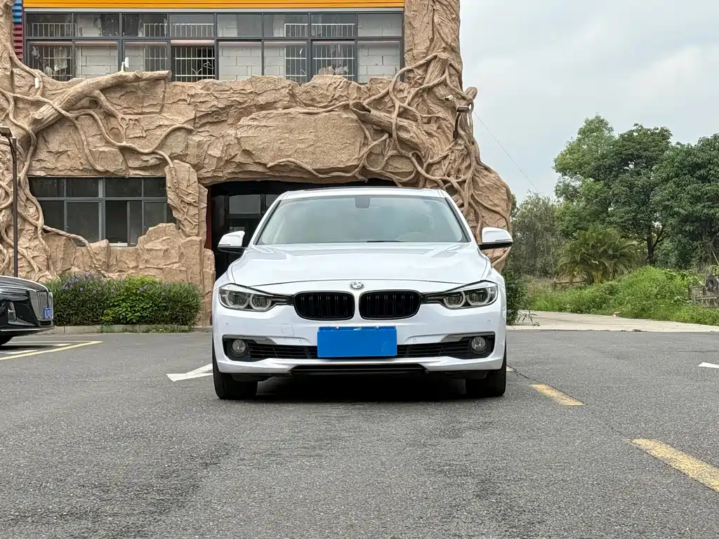 BMW 3 Series 2017