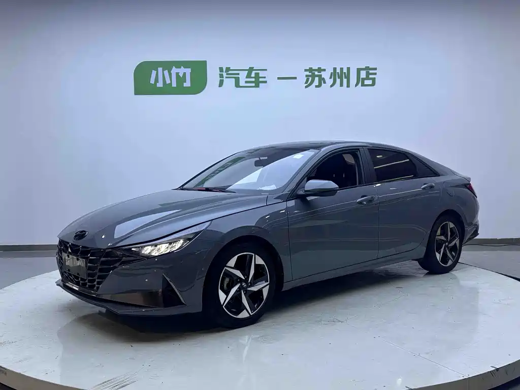 Hyundai Elantra 2022 — фото 1