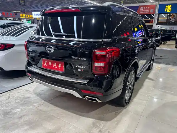 GAC Trumpchi GS8 2017