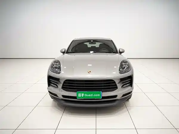 Porsche Macan 2021