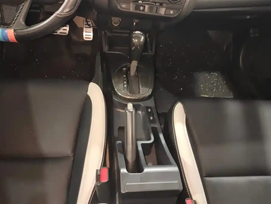 Honda Fit 2015 — фото 16
