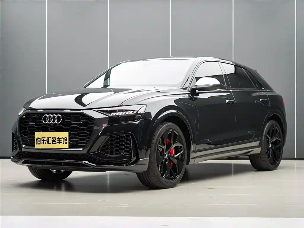 Audi RS Q8 2024 — фото 1