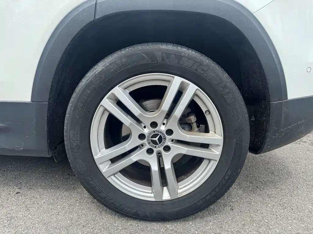 Mercedes-Benz GLB 2021