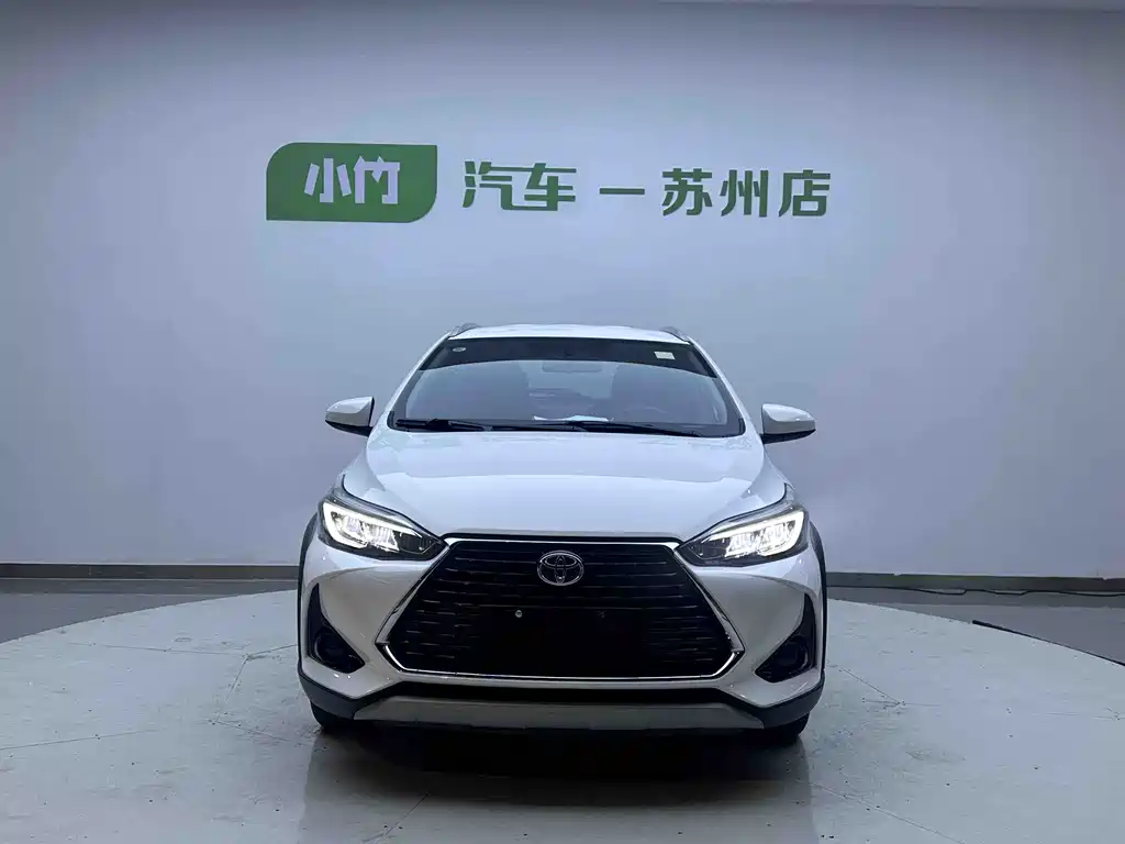 Toyota Yaris L 2022 — фото 2