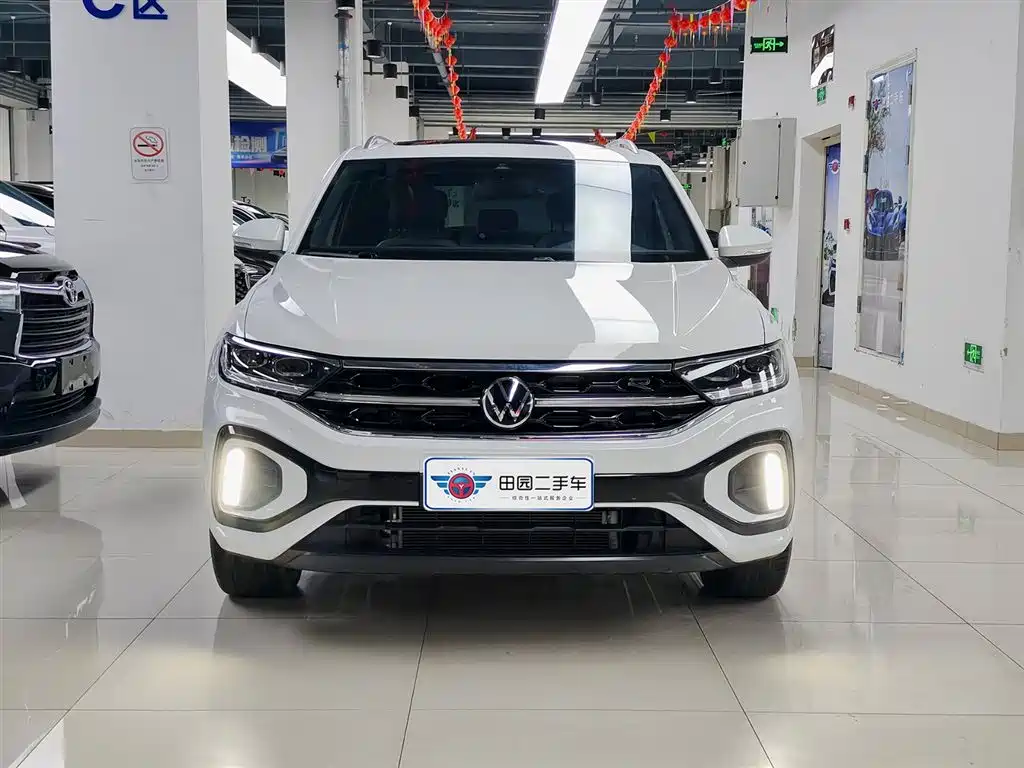Volkswagen T-Roc 2024