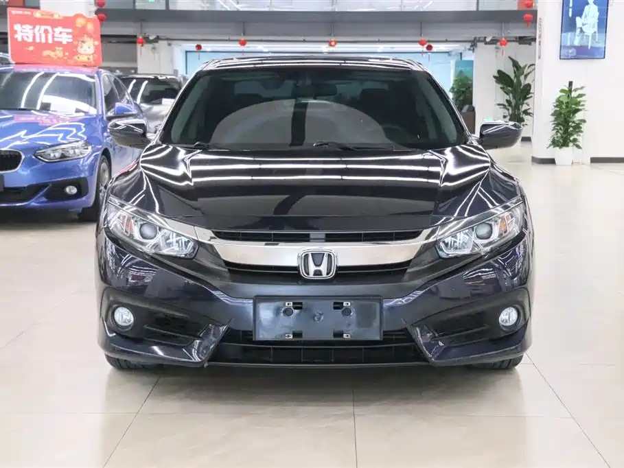 Honda Civic 2017 — фото 2