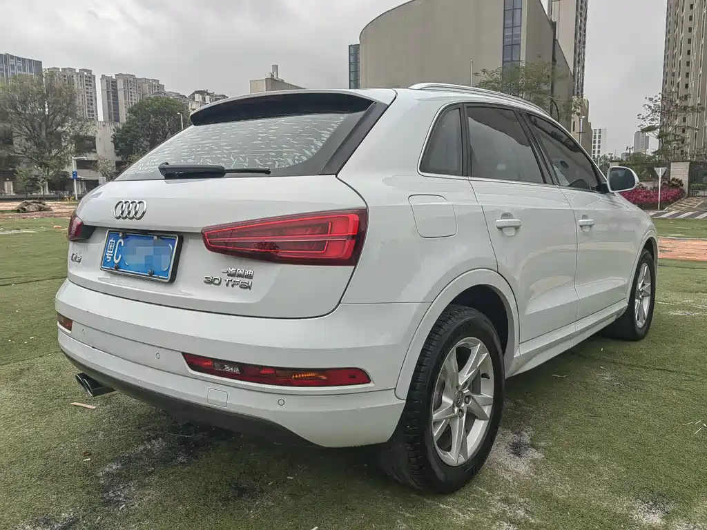 Audi Q3 2017 — фото 10