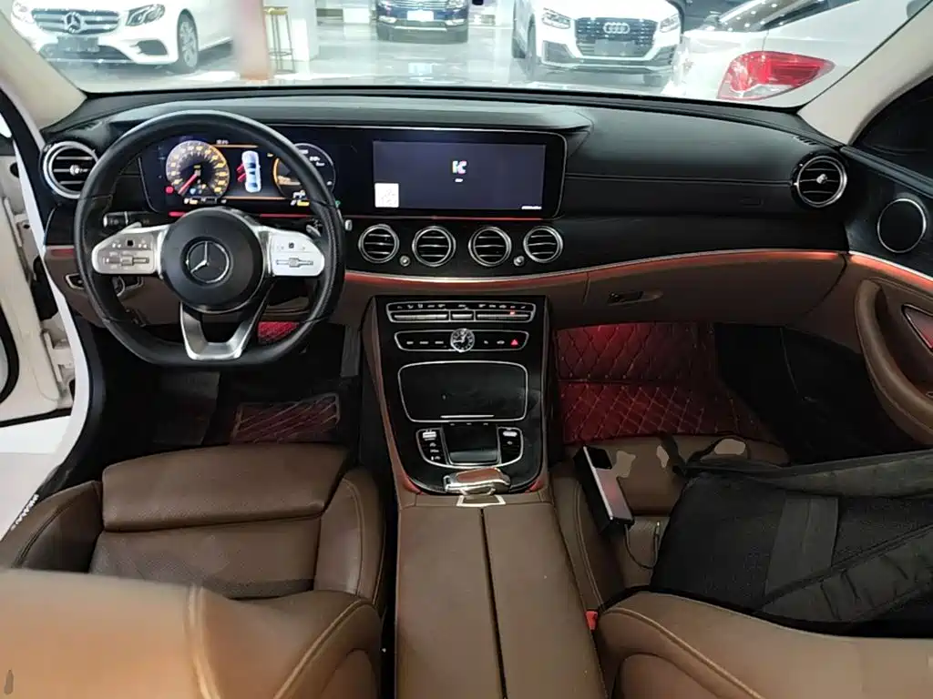 Mercedes-Benz E-Class 2019 — фото 10