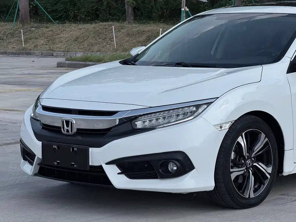 Honda Civic 2019 — фото 14