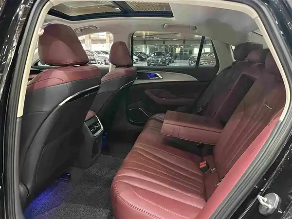 Hongqi H5 2022