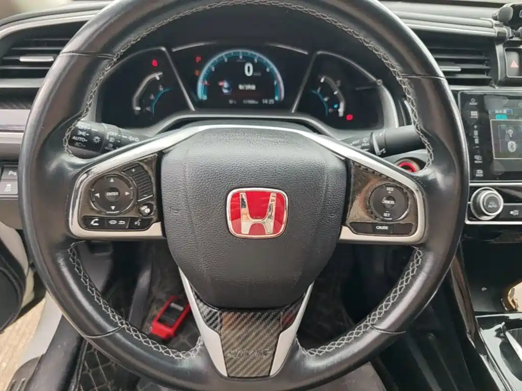 Honda Civic 2016 — фото 11