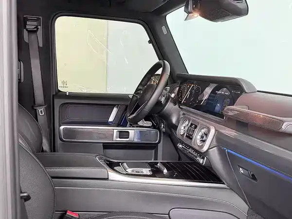 Mercedes-Benz G-Class 2025