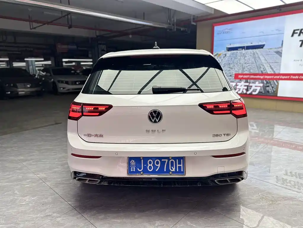 Volkswagen Golf 2023