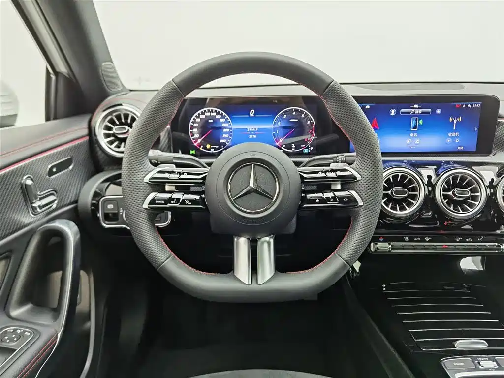 Mercedes-Benz A-Class 2025 — фото 11